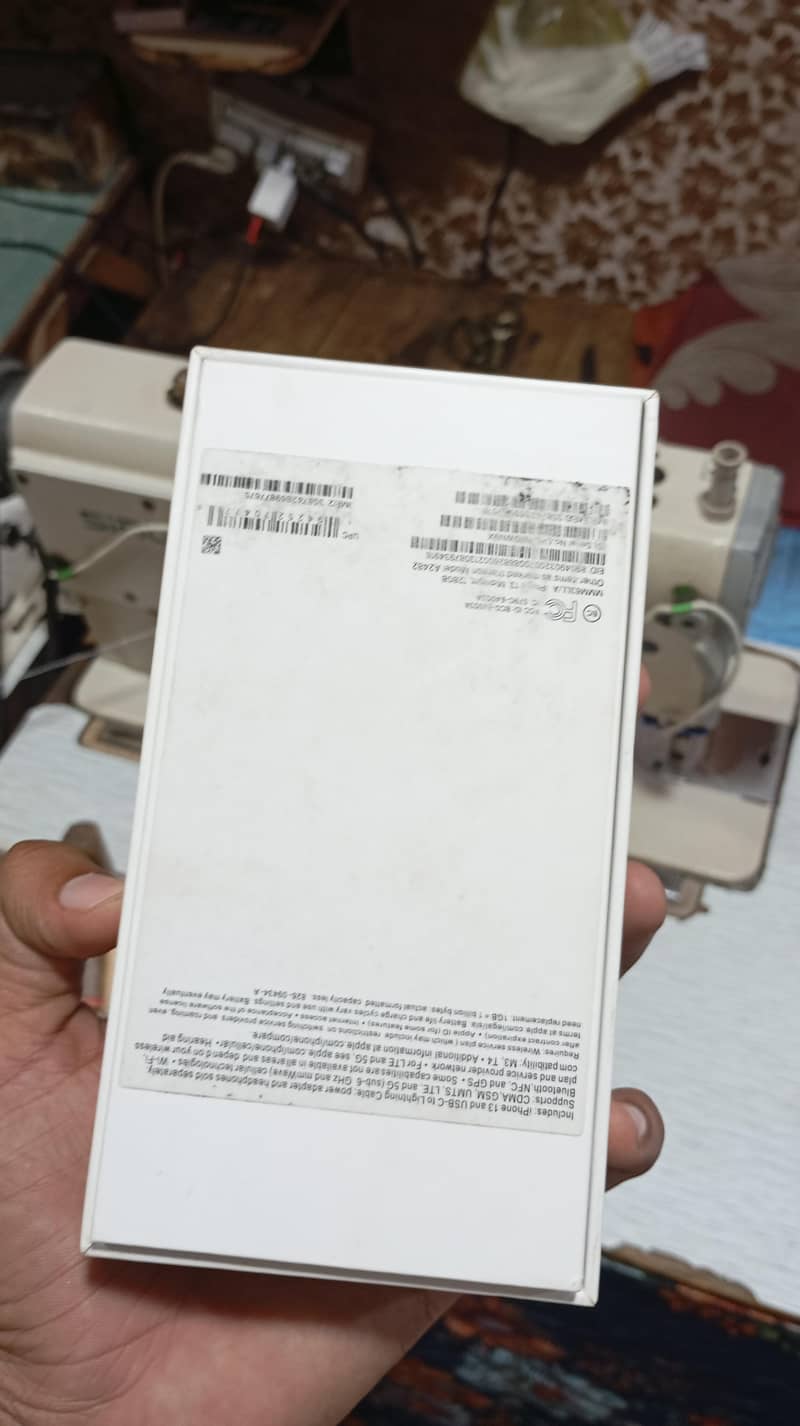 Apple iPhone 13 11