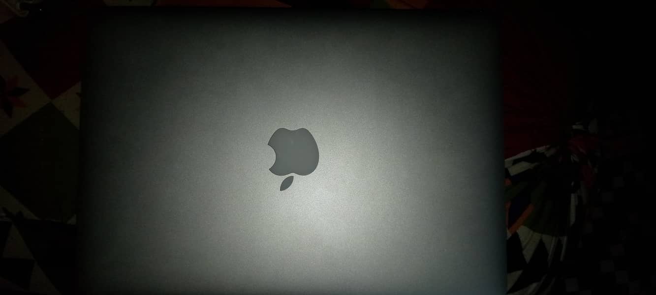 Mac book pro 2015 0
