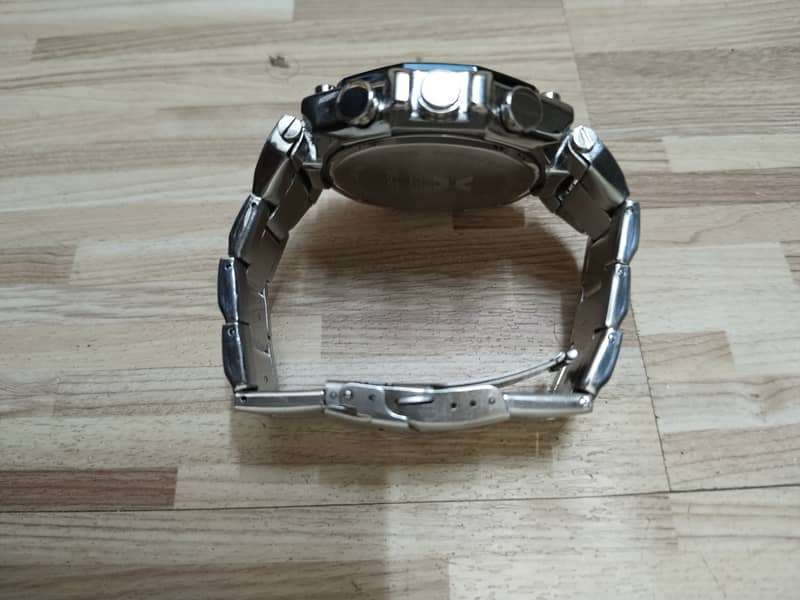 Multidail chronograph watch 4