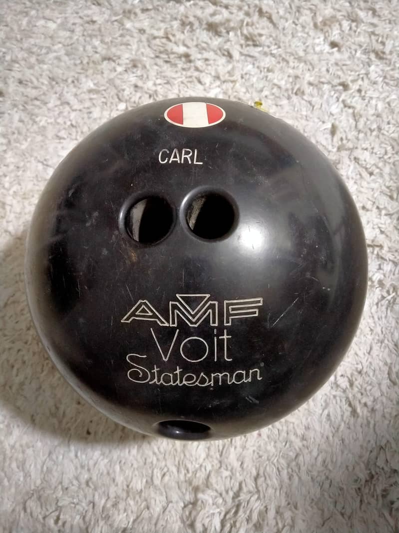 bowling ball 0