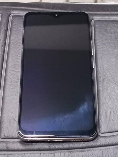Vivo V21