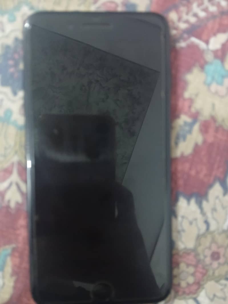 Apple iPhone 7 Plus 0