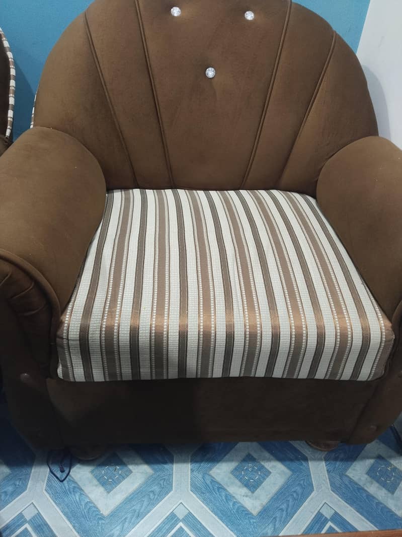 sofa and side table 1