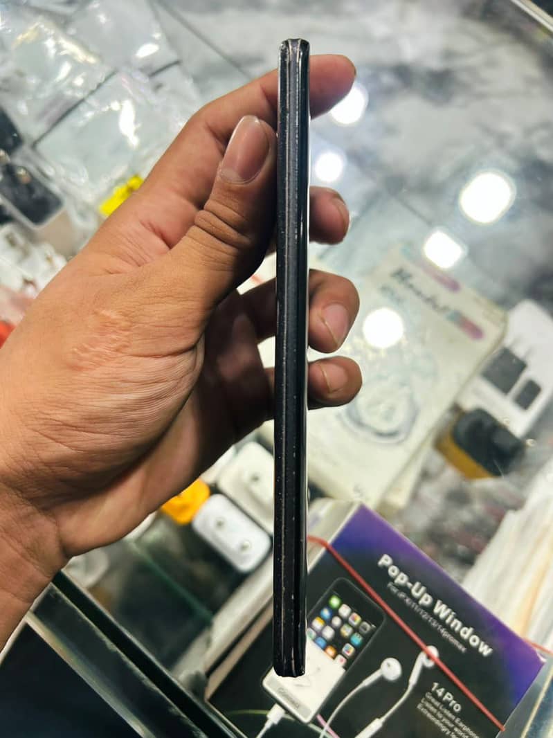 Sharp Aquos Zero 2 3