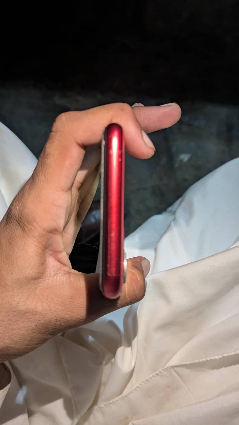 Apple iPhone 11 3