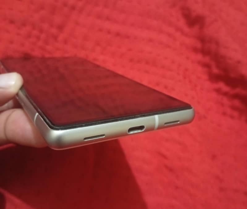Google Pixel 7a 1