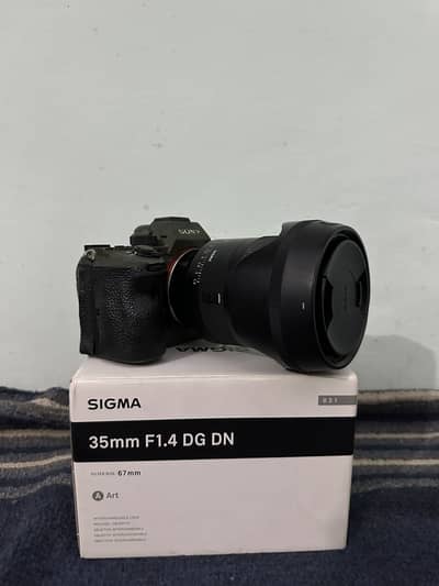 Sony A7iii + Sigma 35mm For Sale