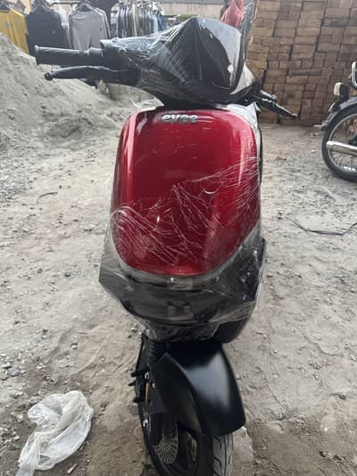 Eve S1 Electric Scooty 1400 KM Driven-Like New - 10 Months Warranty