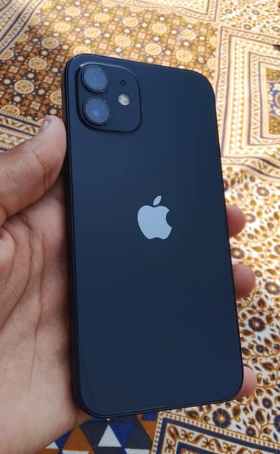 Apple iPhone 12