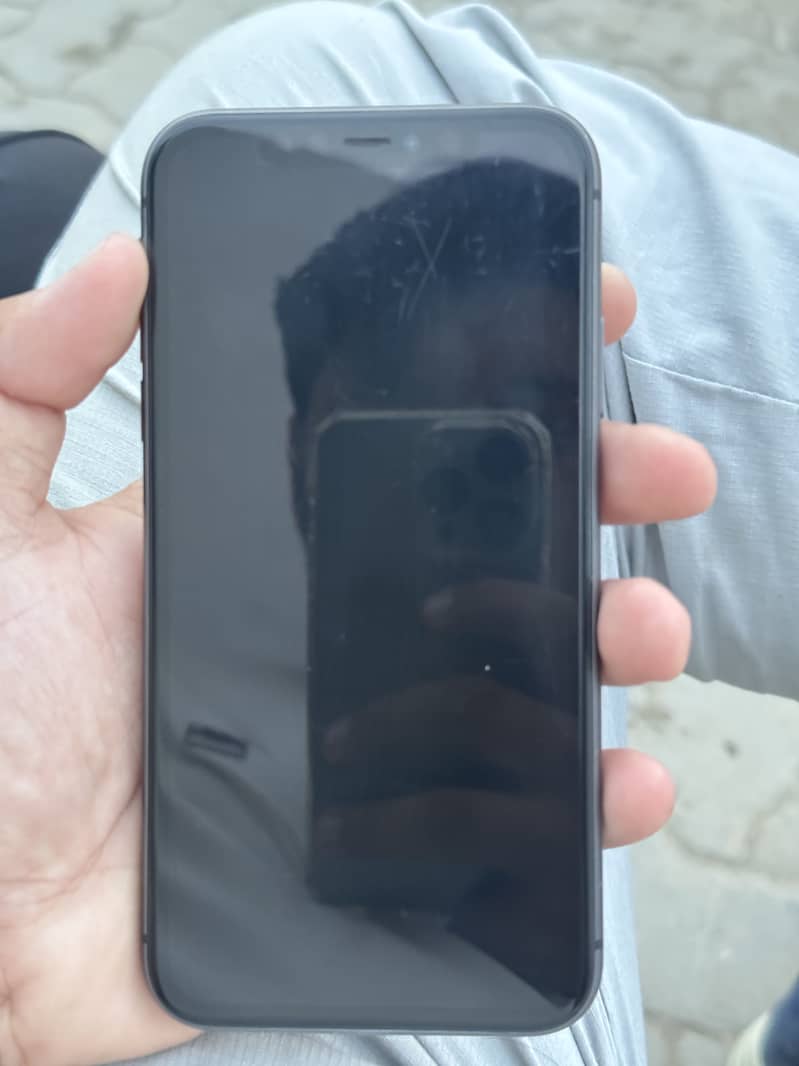 Apple iPhone 11 7