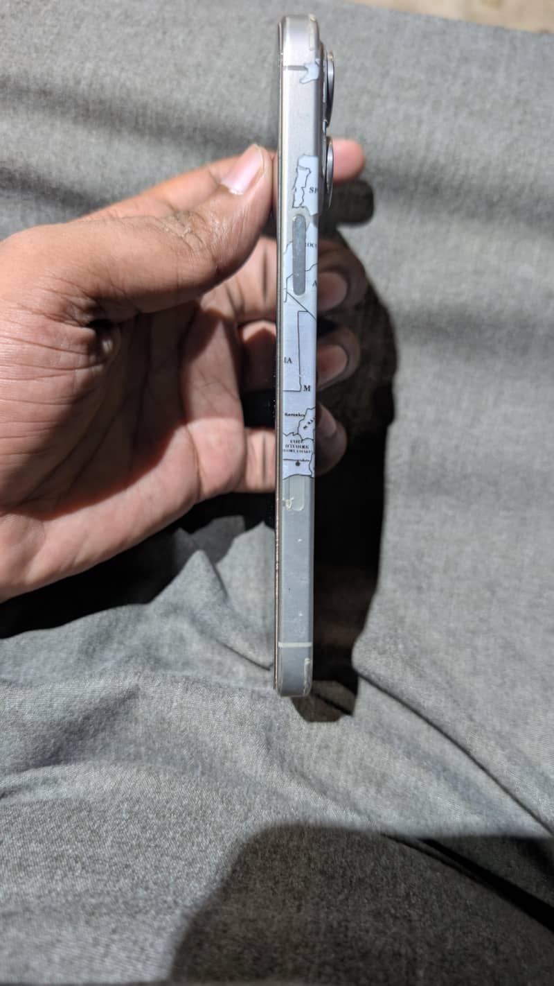Apple iPhone 15 pro max 9