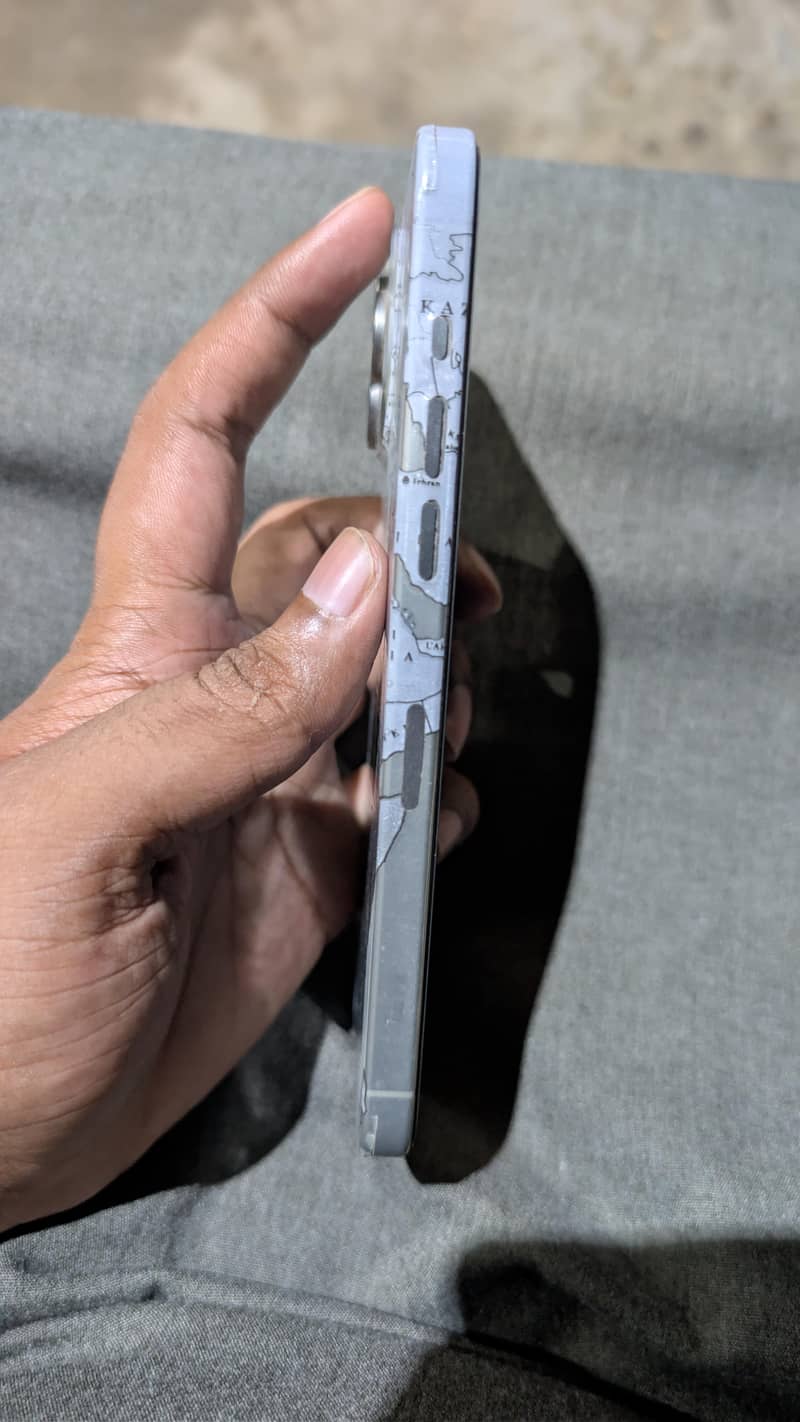 Apple iPhone 15 pro max 10