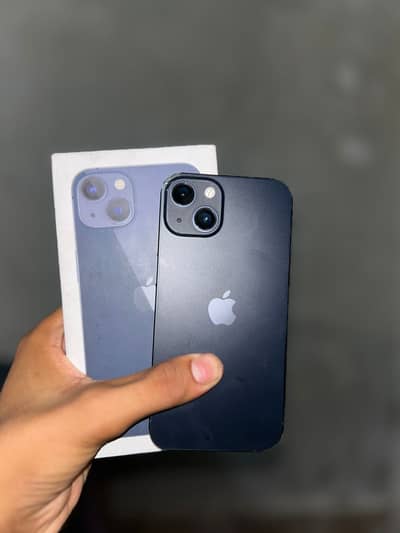 Apple iPhone 13