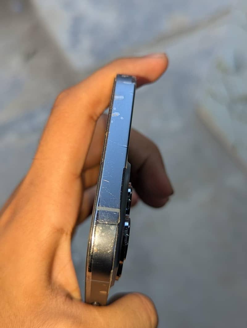 Apple iPhone 13 Pro Max 5