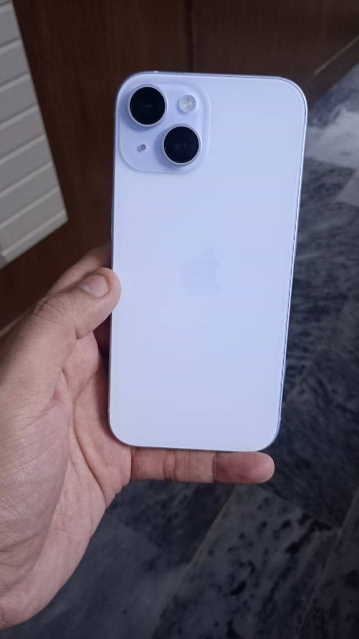 Apple iPhone 15 2