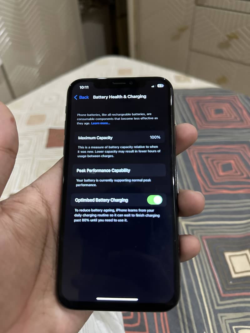 Apple iPhone X 4
