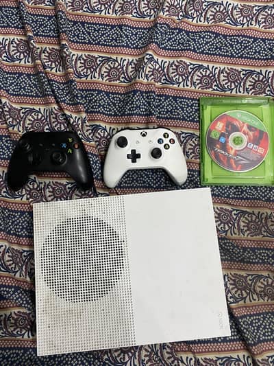 Xbox 1s with 2 controllers