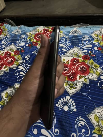 iPhone xs max condition 10/9 All ok battery health 76  storage 256 GB