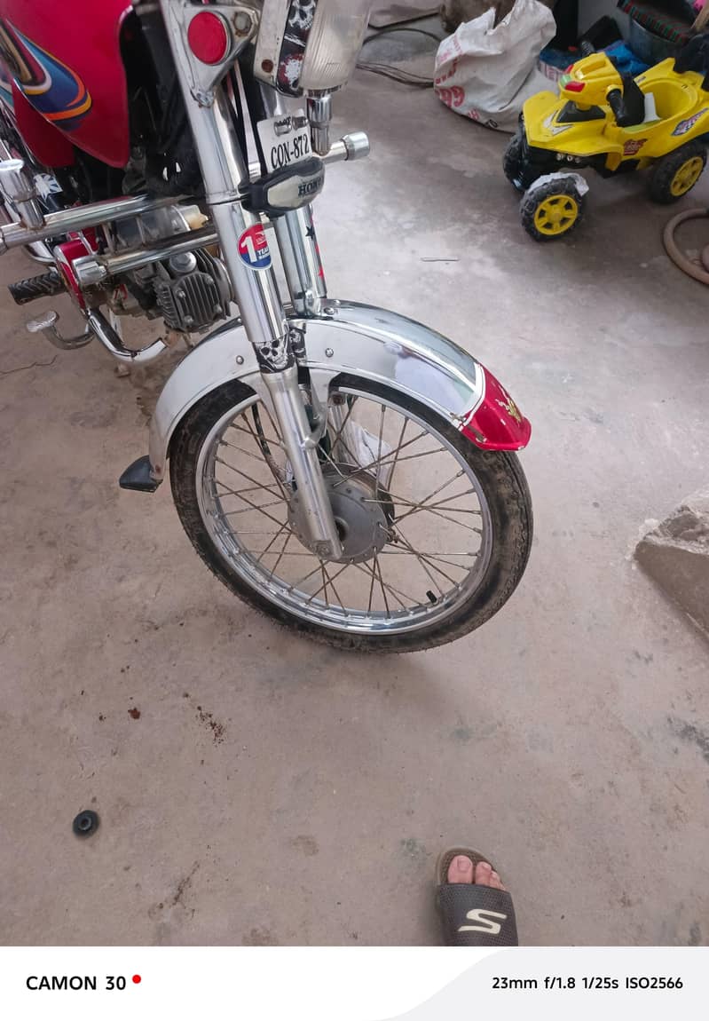 Unique Motor Cycle 8