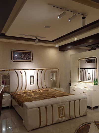 White wooden bed set