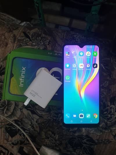 Infinix Hot 8 Lite