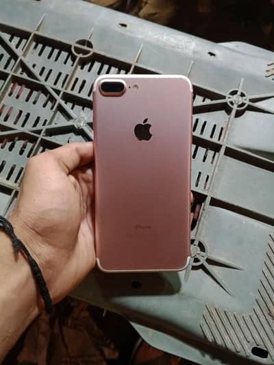 Apple iPhone 7 Plus. 03473243001 WhatsApp per raabta Kalyan