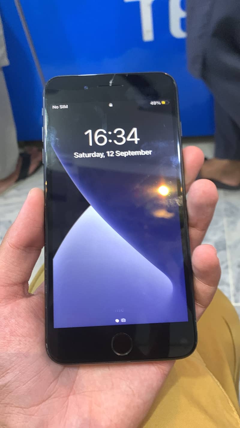 Apple iPhone 7 Plus 1