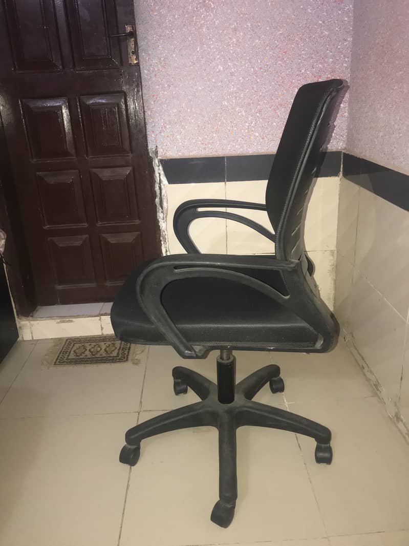 Chair 0