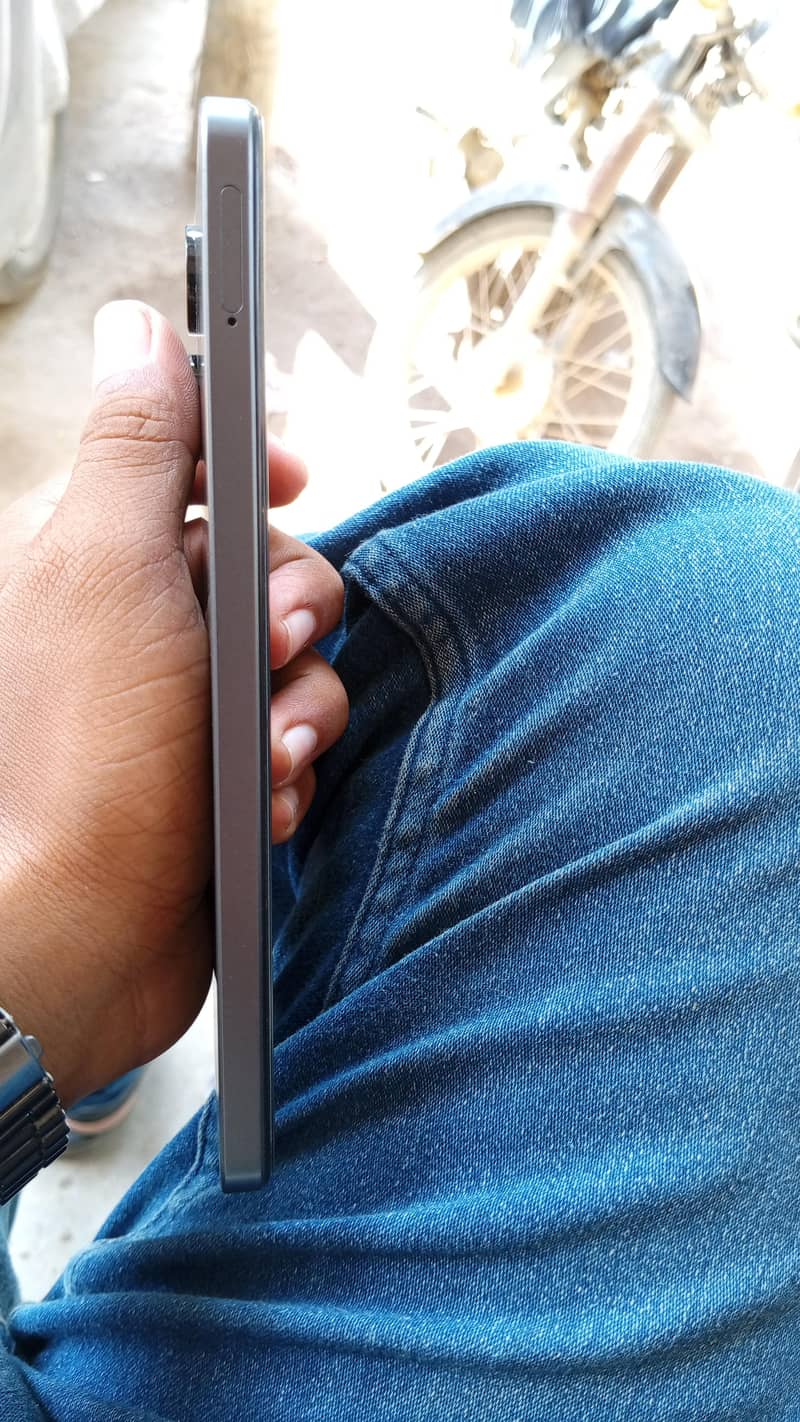 Realme Note 60x 3