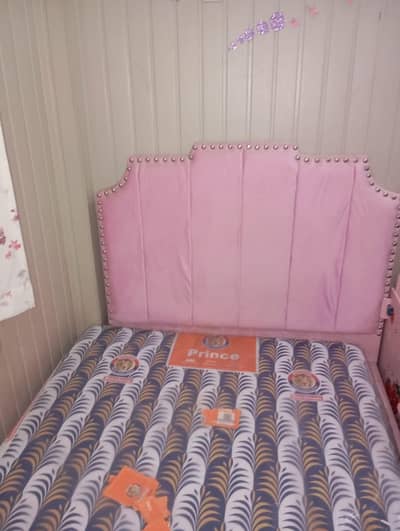 Kids 2 Single Beds for Sale.