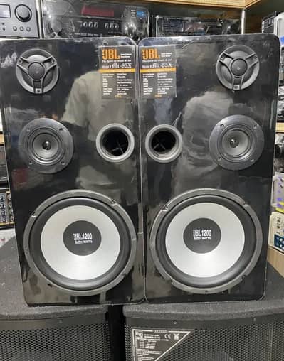 10 inches two boofer speakers