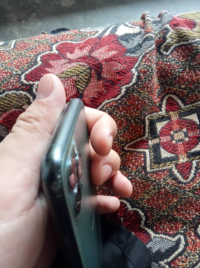 iPhone 11 pro 5