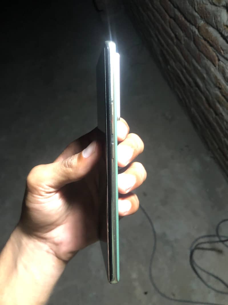 Infinix Note 40 Pro 6