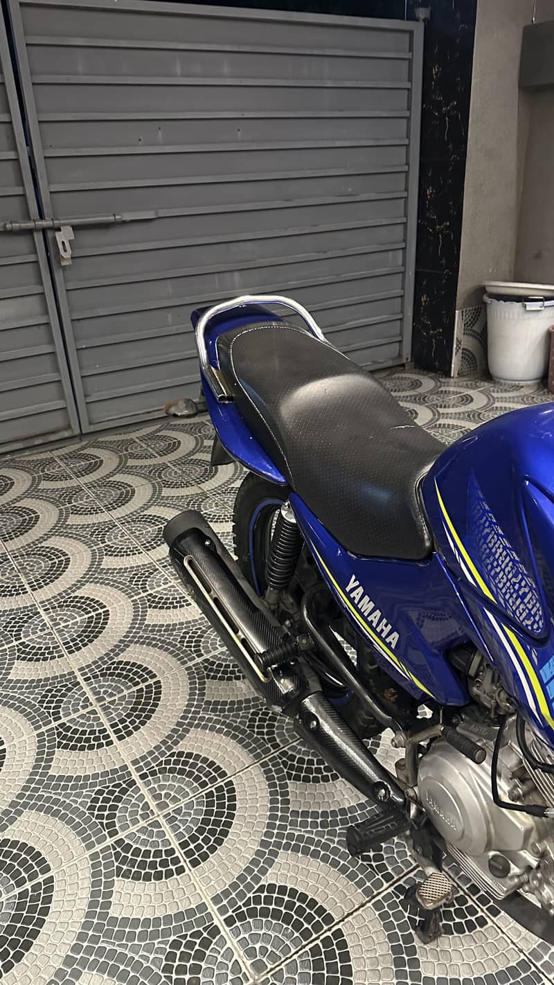Yamaha YBR 125G - Standard Bikes - 1119223816