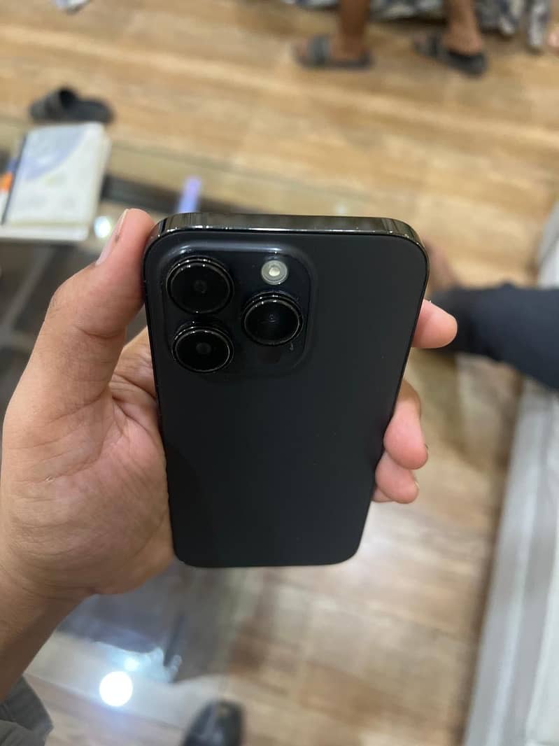 Apple iPhone 14 Pro 4