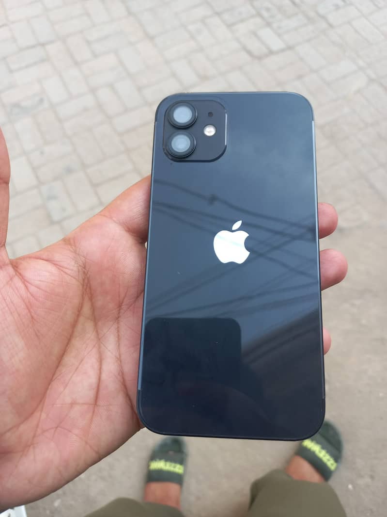 Apple iPhone 12 2