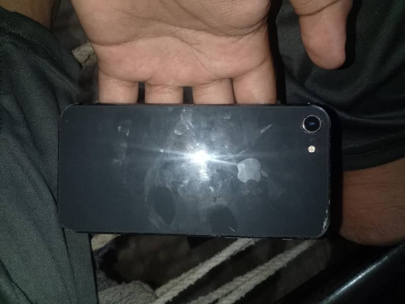 Apple iPhone 8 4