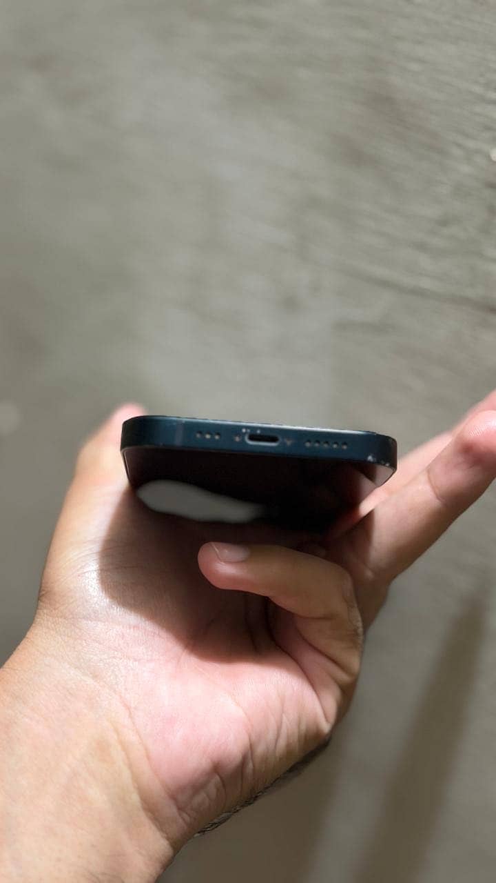 Apple iPhone 14 2