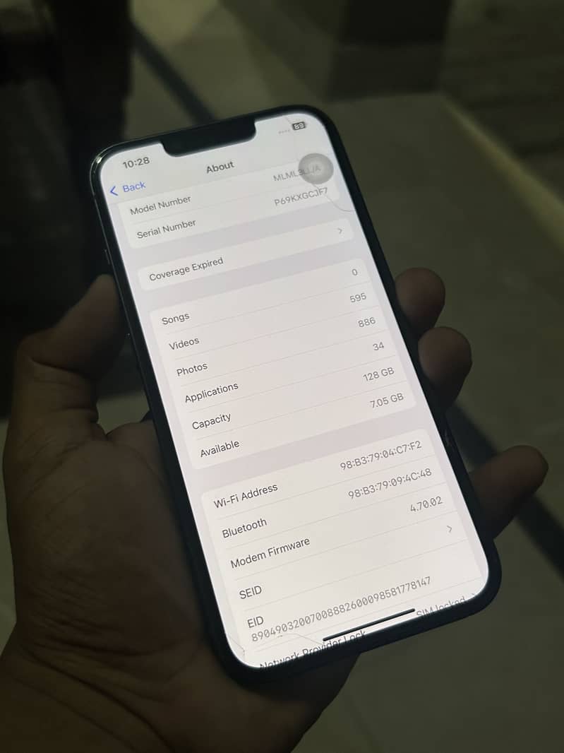 Apple iPhone 13 0