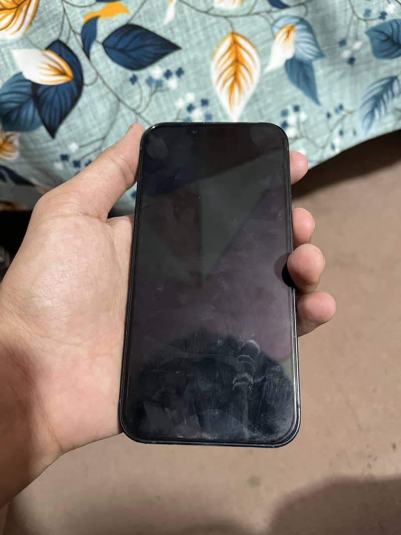 Apple iPhone 14 4