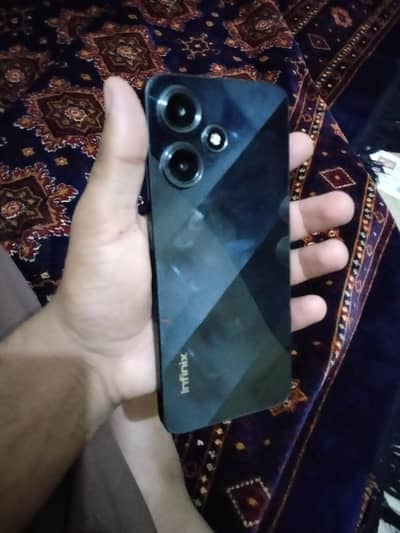 Infinix Hot 30 Play