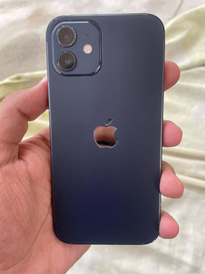 Apple iPhone 12 1