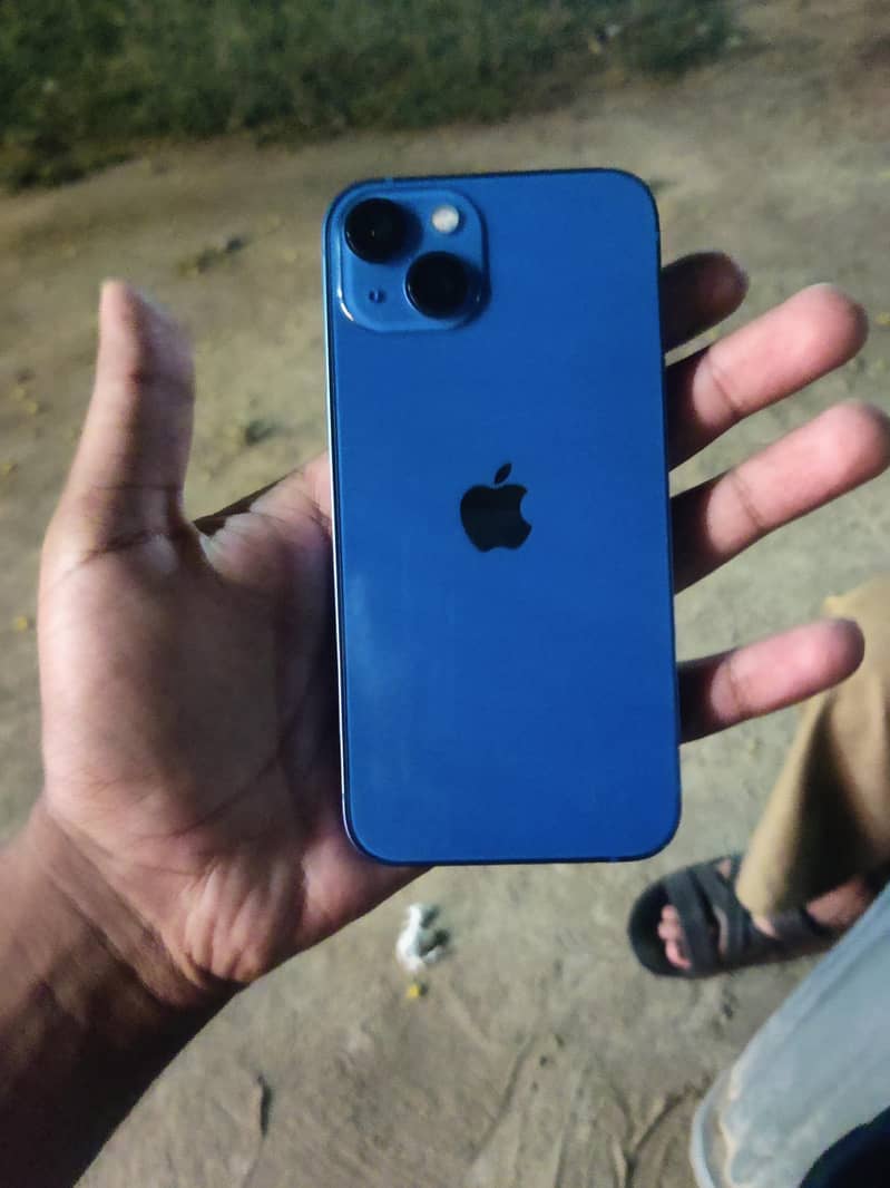 Apple iPhone 13 3