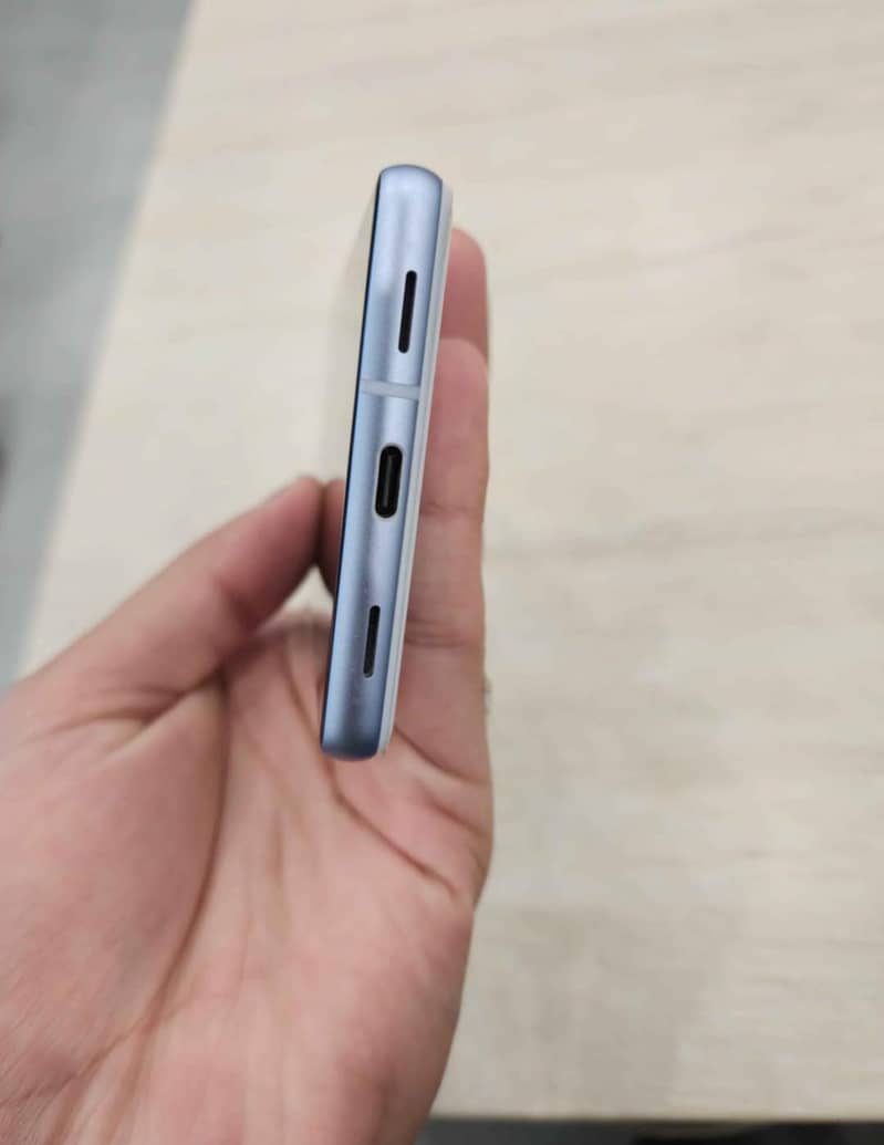 Google Pixel 7a 6