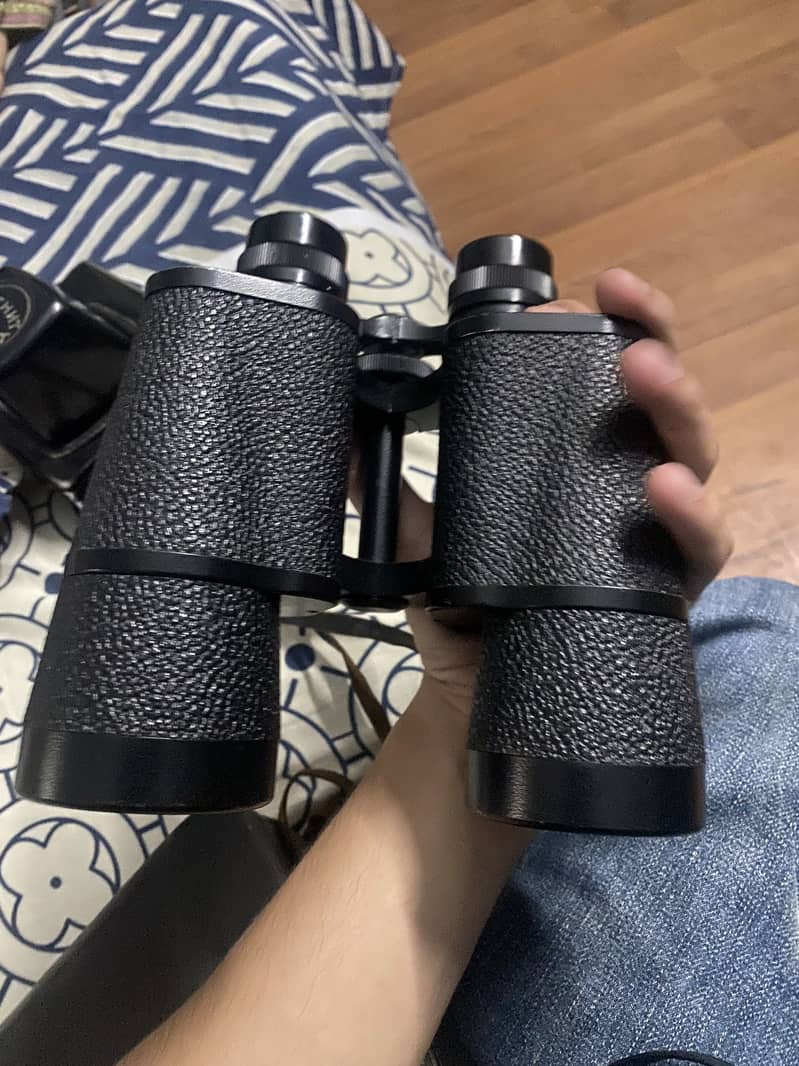 Binocular 1