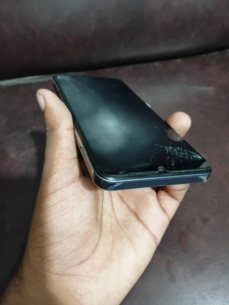 Realme Note 60 5