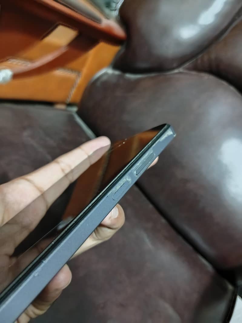 Realme Note 60 6