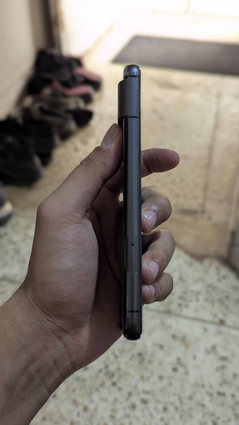Google Pixel 8 3