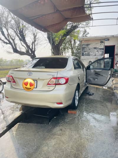 Toyota Corolla Altis 2013