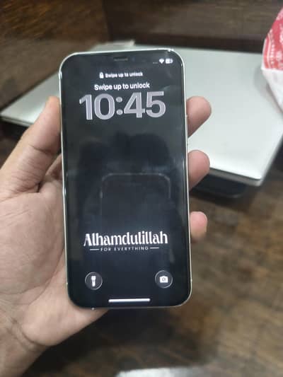 Apple iPhone 12